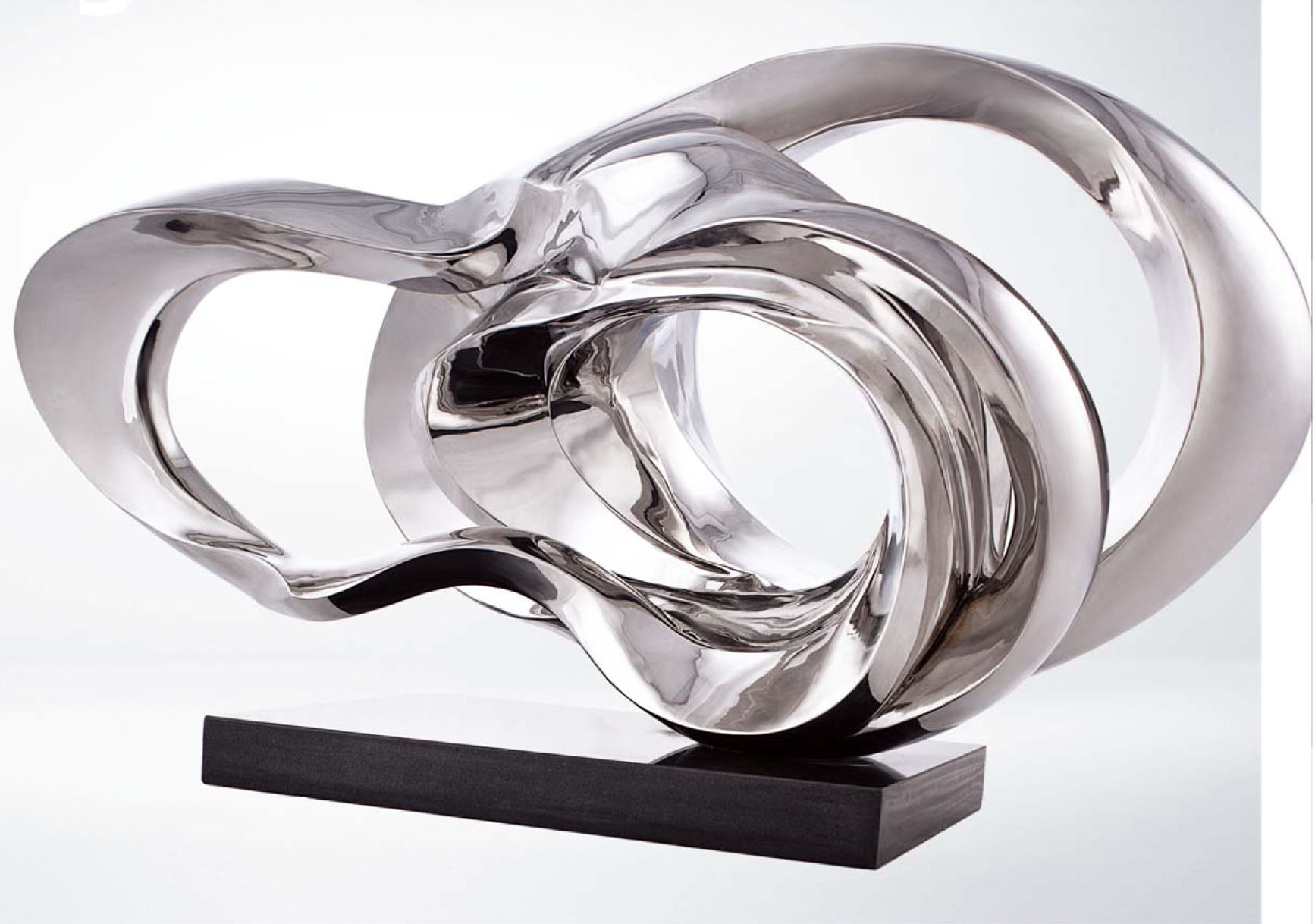 Sculpture decoration & Table