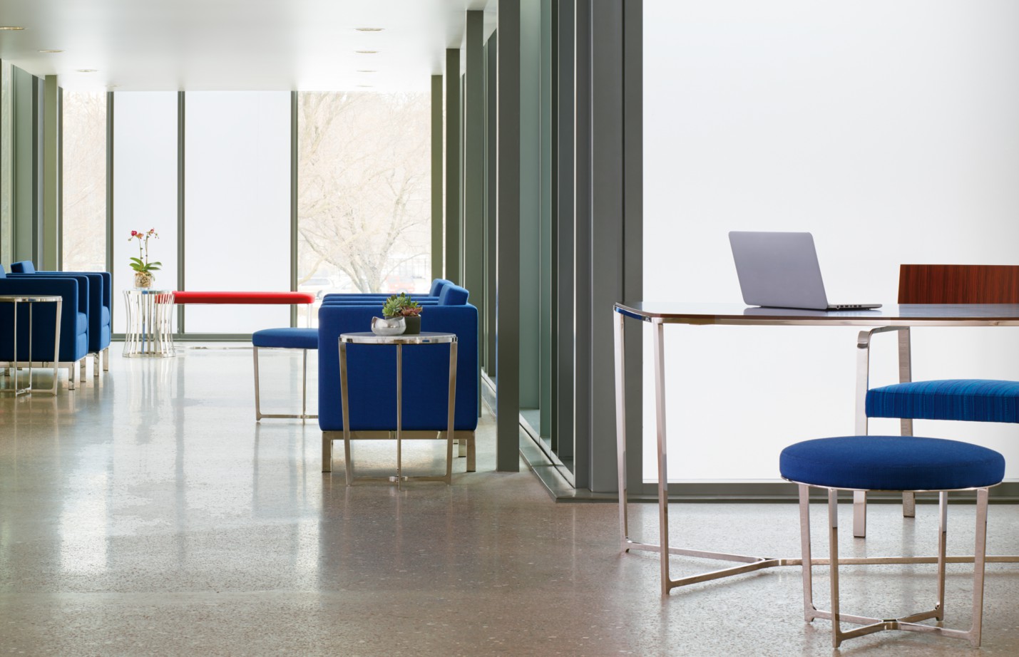 Lounge Seating 1001